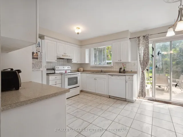 Additional image 12 of 10 Beverly Glen Dr