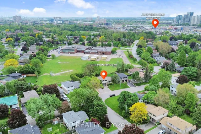 5 Lockton Cres