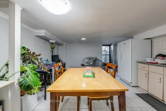 Additional image 45 of 1425 Lansdowne Ave