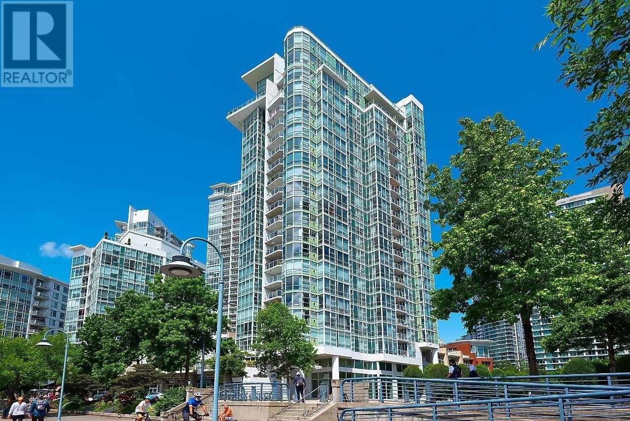 1705 1077 MARINASIDE CRESCENT|Vancouver, British Columbia V6Z2Z5