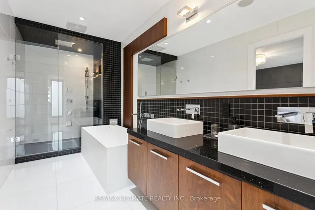 Additional image 14 of 1139 Glengrove Ave