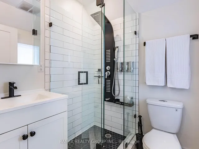 Additional image 38 of 41 Glendale Ave