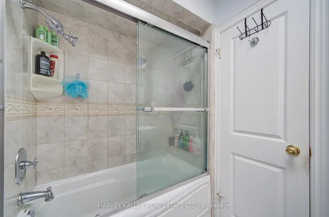 Additional image 26 of 29 Lois Ave