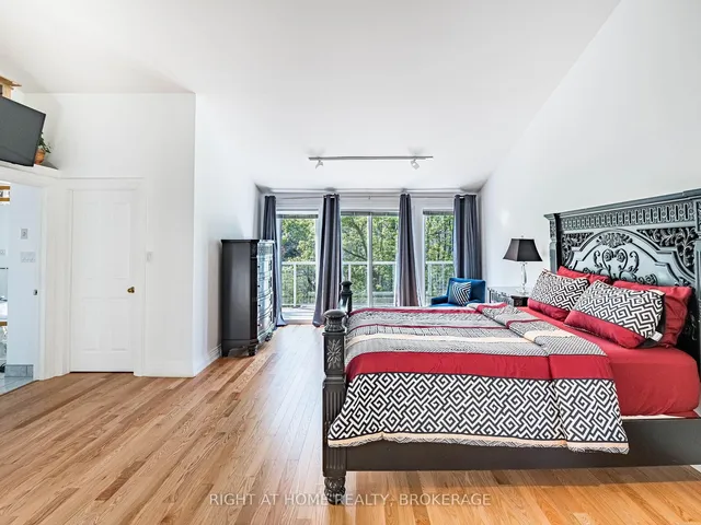 Additional image 22 of 774 Old Dundas Rd