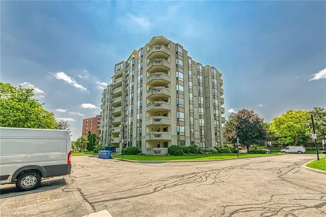 Additional image 38 of 8 Village Green Unit 112