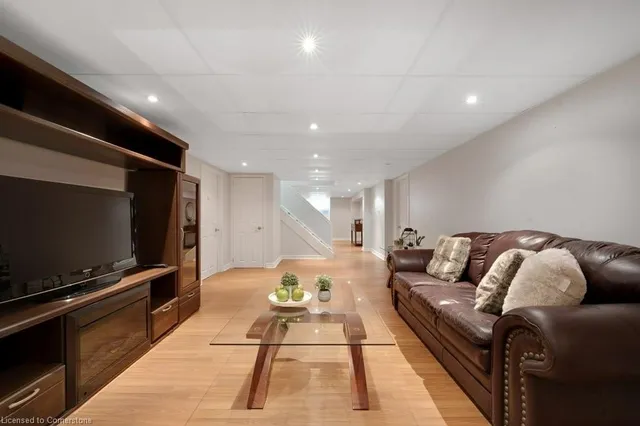 Additional image 31 of 120 Kilroot Pl
