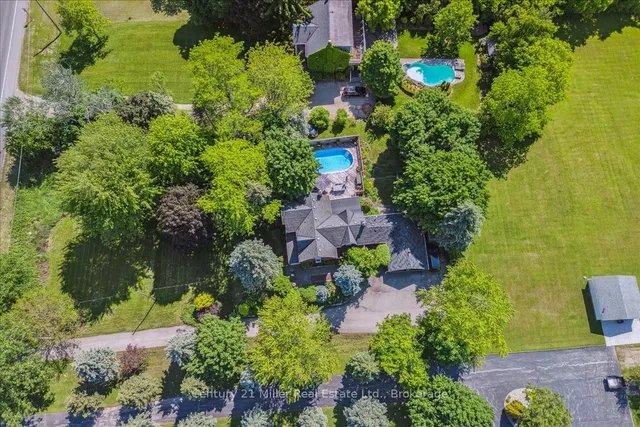 Additional image 42 of 585 Dundas St