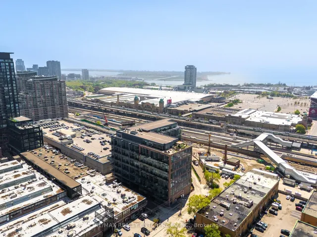 Additional image 38 of 5 Hanna Ave Unit 735