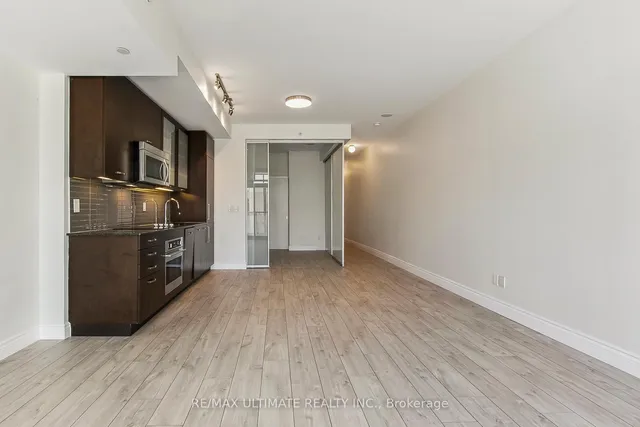 Additional image 27 of 210 Simcoe St Unit 611