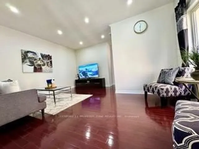 Additional image 9 of 56 Attview Cres