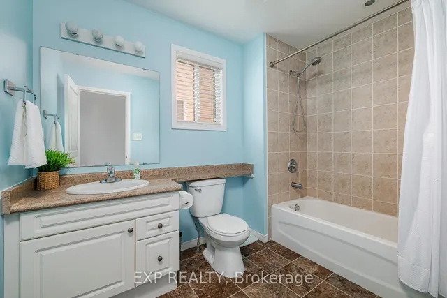 Additional image 19 of 453 Beaumont Cres