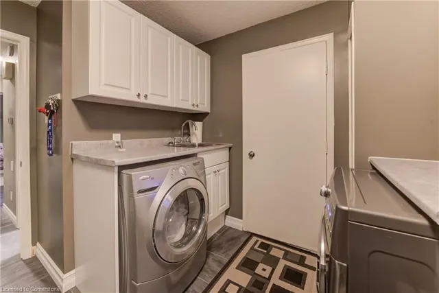 Additional image 21 of 9 Toynbee Cres