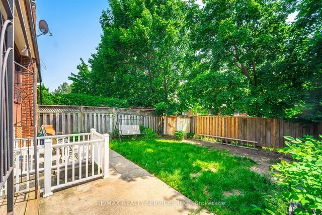 Additional image 44 of 4 Hinchley Wood Grve