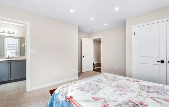 Additional image 39 of 35 Farringdon Cres