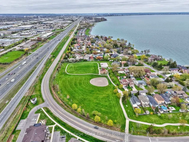 Additional image 29 of 600 North Service Rd Unit 204