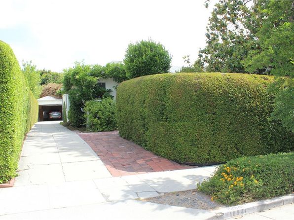 10941 Peach Grove St, North Hollywood, CA 91601
