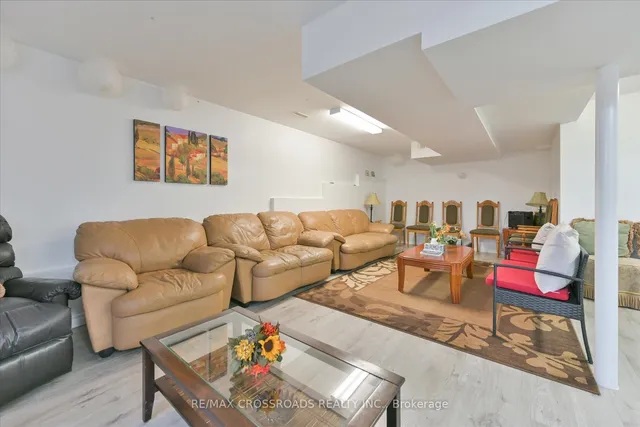 Additional image 35 of 6 Glenheather Terr