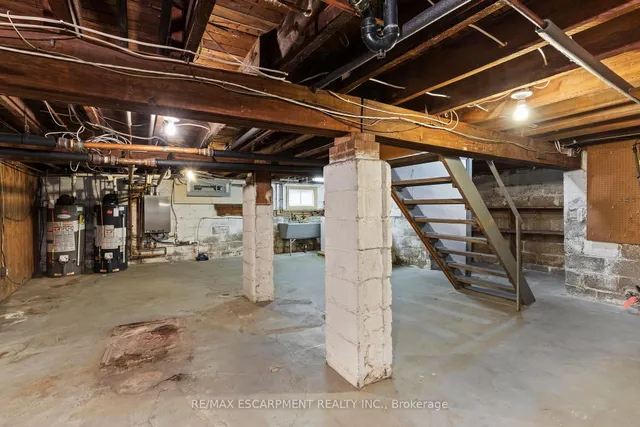 Additional image 37 of 155 Balmoral Ave