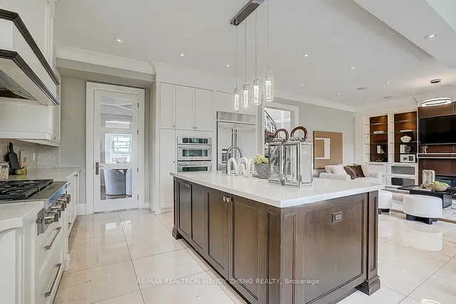 Additional image 18 of 93 Parkview Ave