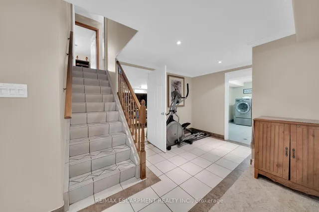 Additional image 24 of 212 Alderlea Ave