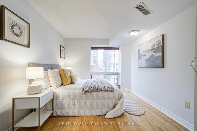 Additional image 8 of 1001 Bay St Unit 1506