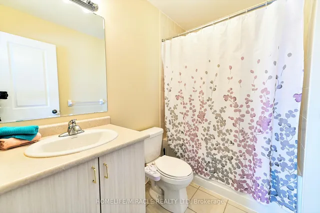 Additional image 21 of 27 Pennycross Cres Unit 3