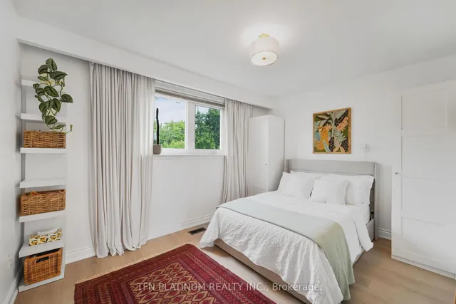 Additional image 13 of 17 Frost St