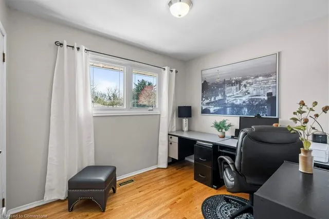 Additional image 11 of 77 Hill Crest