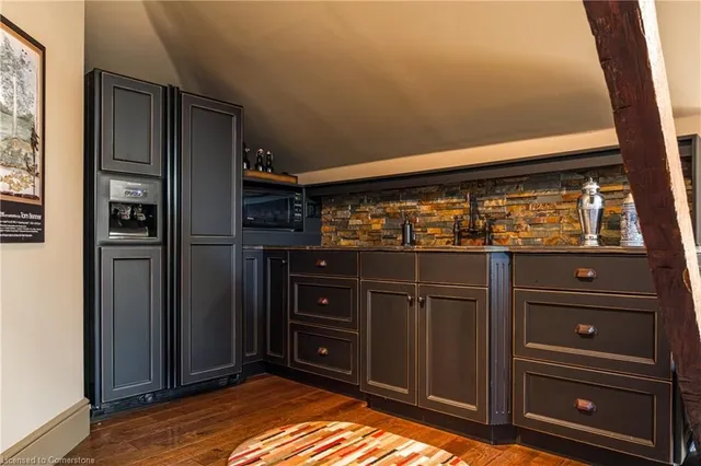 Additional image 31 of 50 South St