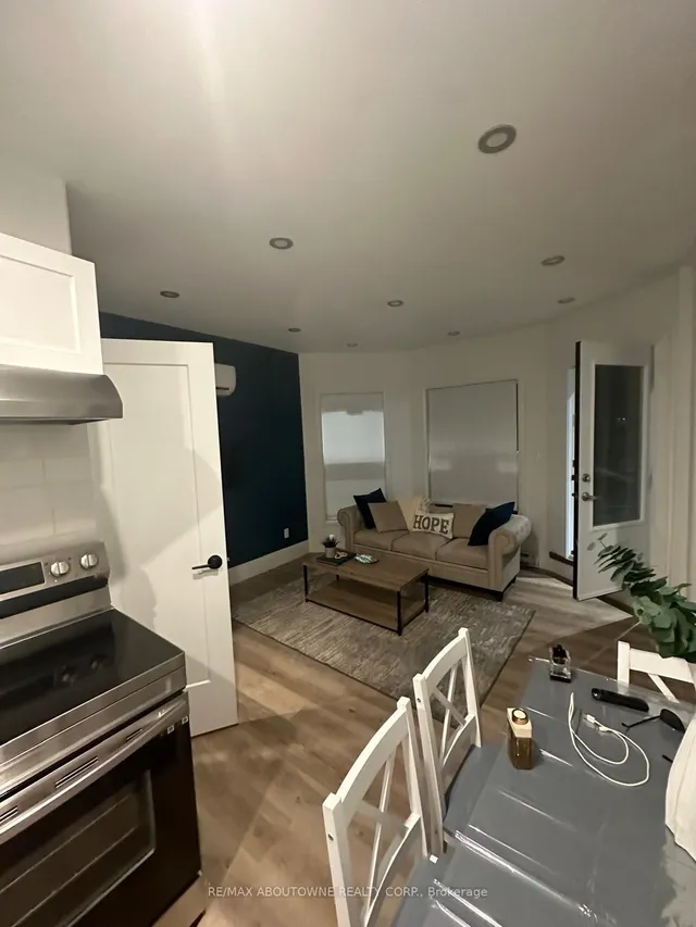 Additional image 43 of 66 Wellington St