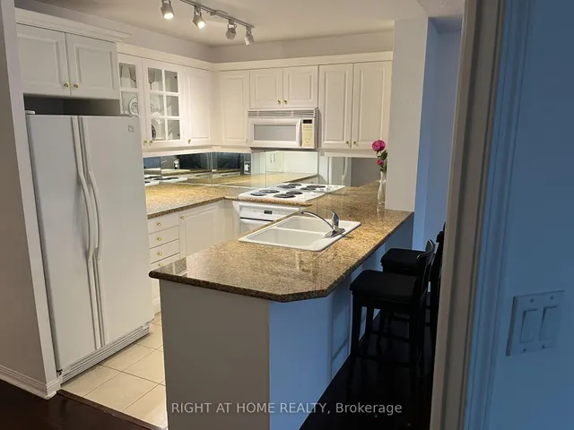 Additional image 9 of 3130 Yonge St Unit Ph1