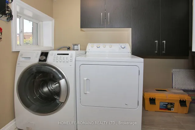 Additional image 10 of 566 Mcroberts Ave