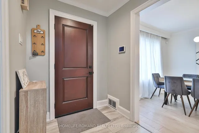 Additional image 49 of 542 Deloraine Ave