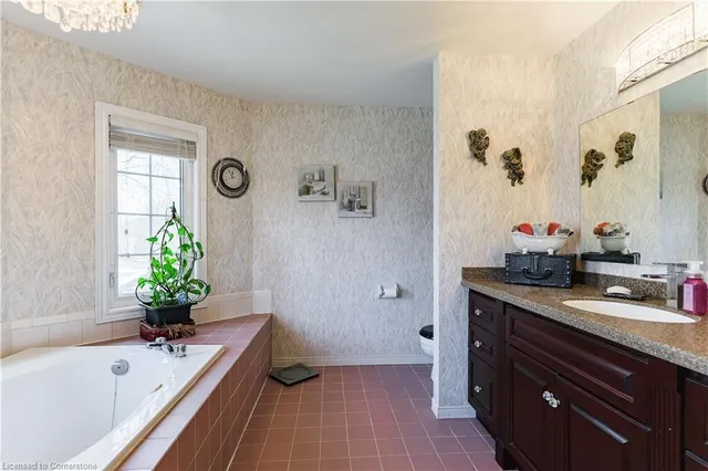 Additional image 30 of 397 Devonshire Terr