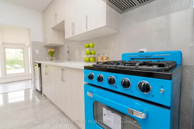 Additional image 16 of 22 Carlyle Cres