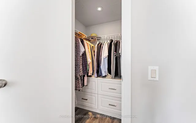 Additional image 26 of 35 Viking Lane Unit 533