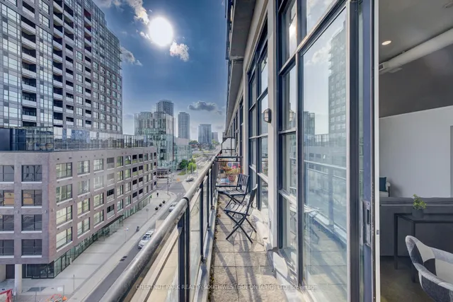 Additional image 25 of 404 King St Unit 524