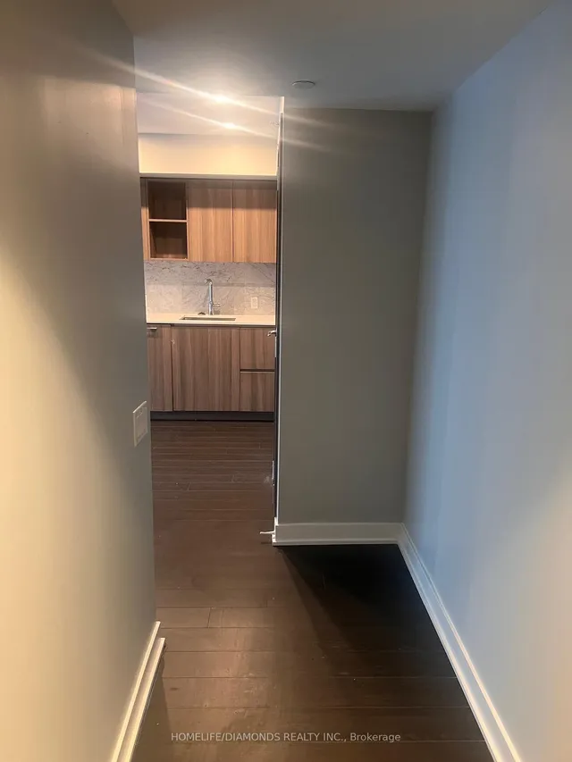 Additional image 7 of 19 BATHURST St Unit 816