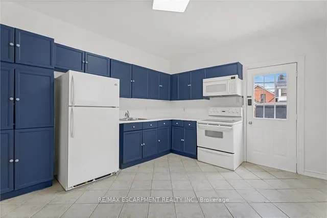 Additional image 17 of 26 Madison Ave