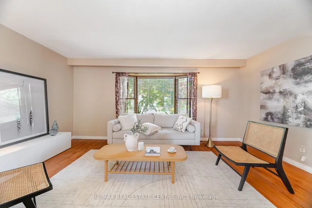 Additional image 16 of 583 Moorelands Cres