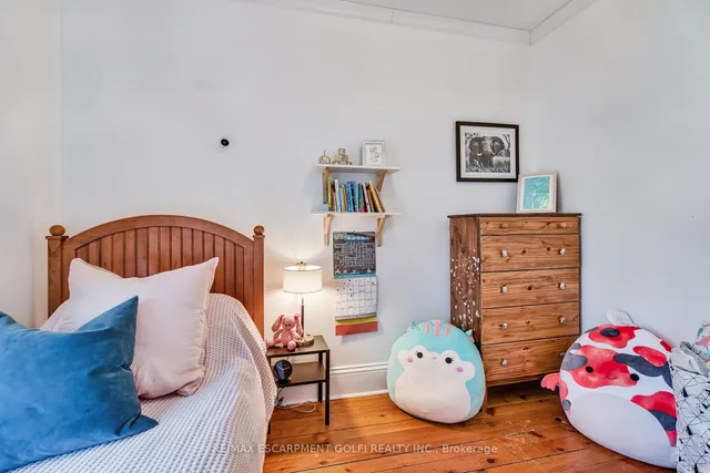 Additional image 21 of 20 Locke St