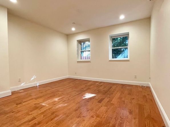 251 W 139th St, New York, NY 10030