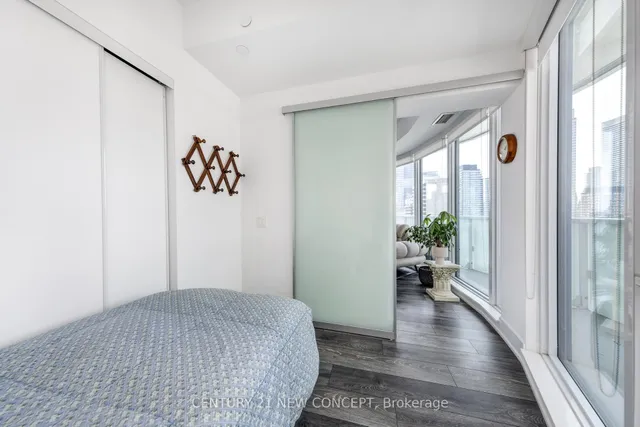 Additional image 20 of 403 Church St Unit 2205