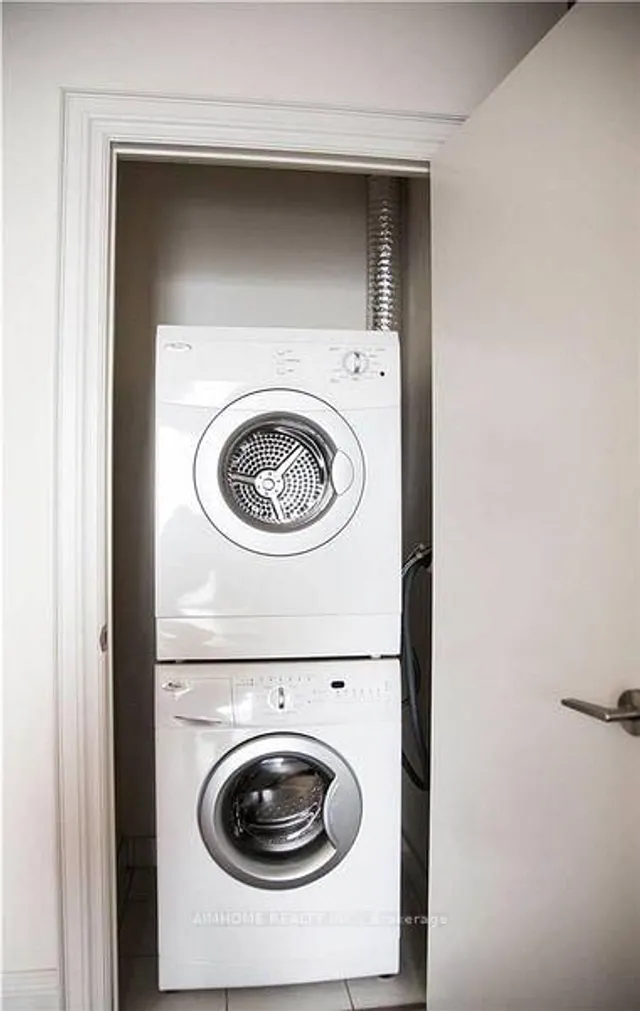 Additional image 10 of 30 Roehampton Ave Unit 2101