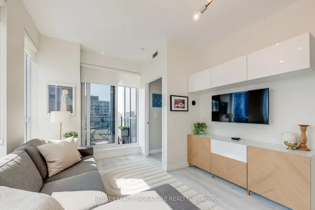 Additional image 13 of 170 Sumach St Unit 902