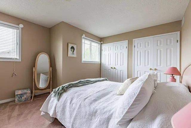 Additional image 31 of 2 Katie Crt