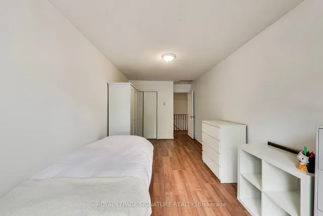 Additional image 25 of 73 Parade Sq