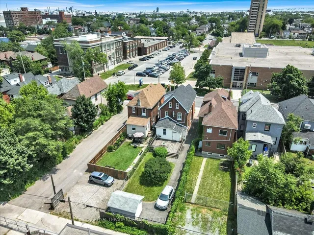 Additional image 29 of 161 Wentworth St