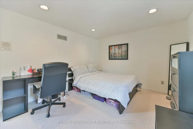 Additional image 30 of 6 Glenheather Terr