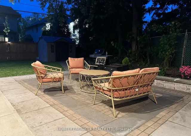 Additional image 25 of 11 Adelpha Dr